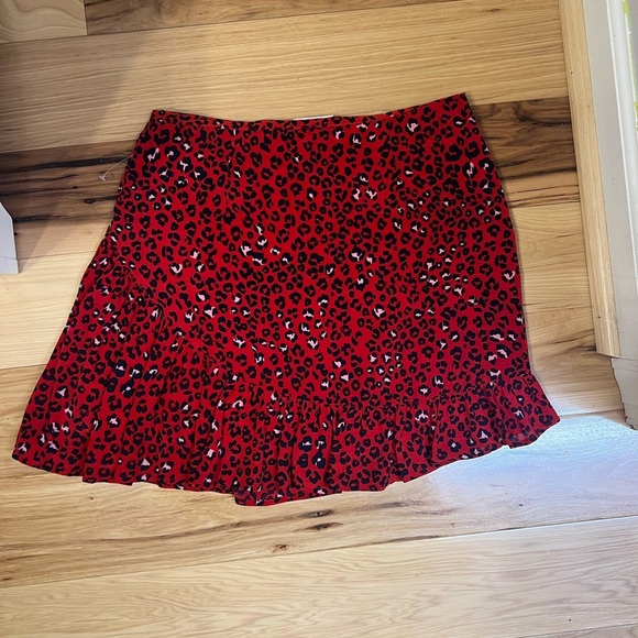 LOVERS + FRIENDS Red Sahara Cheetah Print Lena A Line Mini Skirt Size M Ruffle - Picture 6 of 6